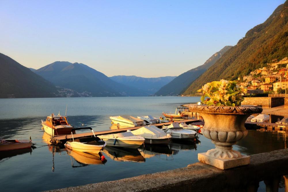 Ortensie & Oleandri Al Lago - By Myhomeincomo Ардженьо Екстериор снимка
